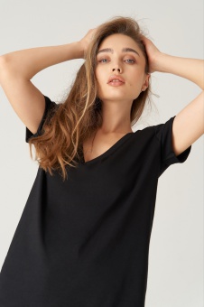 T-shirt V-neck organic Taylor black