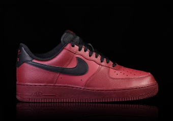 NIKE AIR FORCE 1 '07 TEAM RED