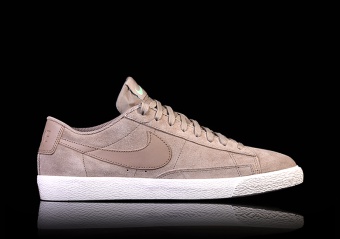 NIKE BLAZER LOW KHAKI