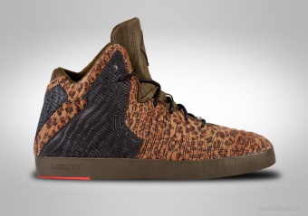 NIKE LEBRON XI NSW LIFESTYLE LEOPARD EDITION