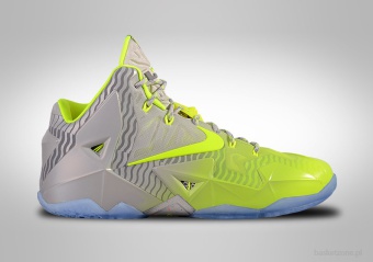 NIKE LEBRON XI MAISON DU LEBRON COLLECTION QS