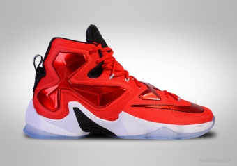 NIKE LEBRON XIII ON COURT