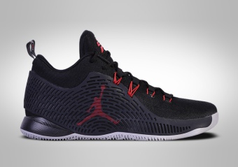 NIKE AIR JORDAN CP3.X BRED