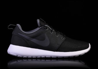 NIKE ROSHE ONE SE BLACK