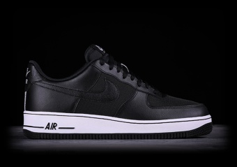 NIKE AIR FORCE 1 '07 SE BLACK