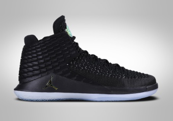 NIKE AIR JORDAN XXXII BLACK CAT