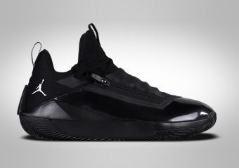 NIKE AIR JORDAN JUMPMAN HUSTLE BLACKOUT