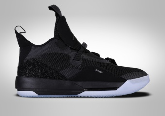 NIKE AIR JORDAN 33 BLACKOUT