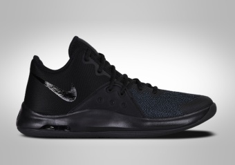 NIKE AIR VERSITILE III BLACKOUT