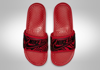 NIKE BENASSI JUST DO IT SLIDE GYM RED