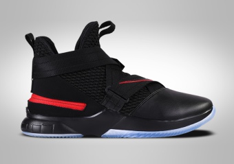 NIKE LEBRON SOLDIER 12 FLYEASE BRED 4E (EXTRA-WIDE)