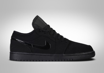 NIKE AIR JORDAN 1 RETRO LOW TRIPLE BLACK