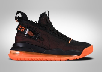 NIKE AIR JORDAN PROTO MAX 720 TOTAL ORANGE