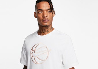 NIKE COZY SWOOSH TEE WHITE