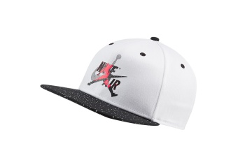 NIKE AIR JORDAN PRO JUMPMAN CLASSICS CEMENT HAT WHITE