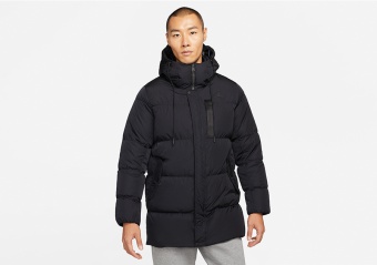 NIKE AIR JORDAN ESSENTIAL STATEMENT DOWN PARKA BLACK