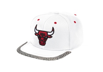 MITCHELL & NESS DAY 3 SNAPBACK CHICAGO BULLS