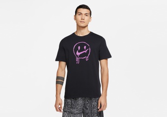 NIKE 'PEACE, LOVE, BASKETBALL' TEE BLACK