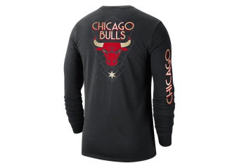 NIKE NBA CHICAGO BULLS COURTSIDE CITY EDITION LONG-SLEEVE TEE BLACK