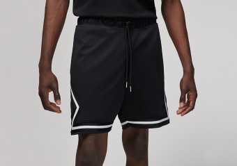 NIKE AIR JORDAN ESSENTIALS STATEMENT DIAMOND MESH SHORTS BLACK