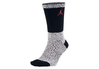 NIKE AIR JORDAN ELEPHANT PRINT CREW SOCKS WHITE BLACK