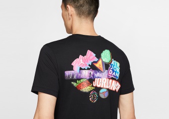 NIKE AIR JORDAN BRAND STICKER TEE BLACK