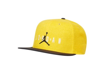 NIKE AIR JORDAN PRO SPORT DNA TERRY CAP AMARILLO